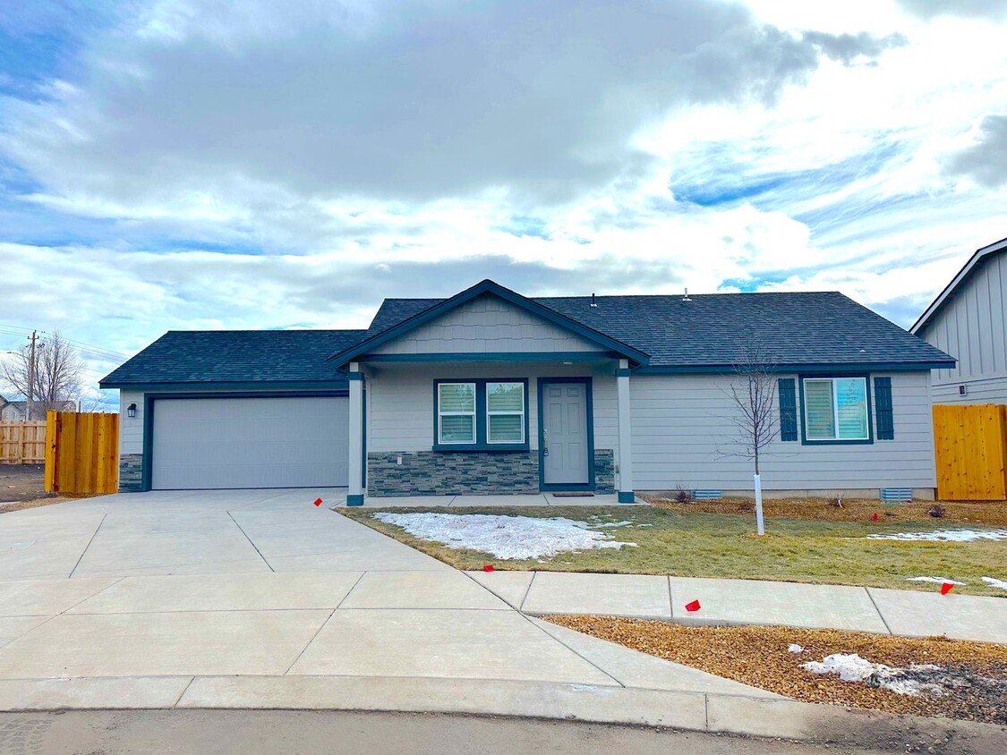 Primary Photo - Brand new construction Hayden Home in Nort...