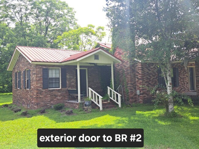 Foto del edificio - 4142 Caney Bay Rd