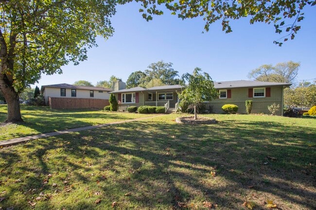 Photo - 1931 Valley Park Dr House