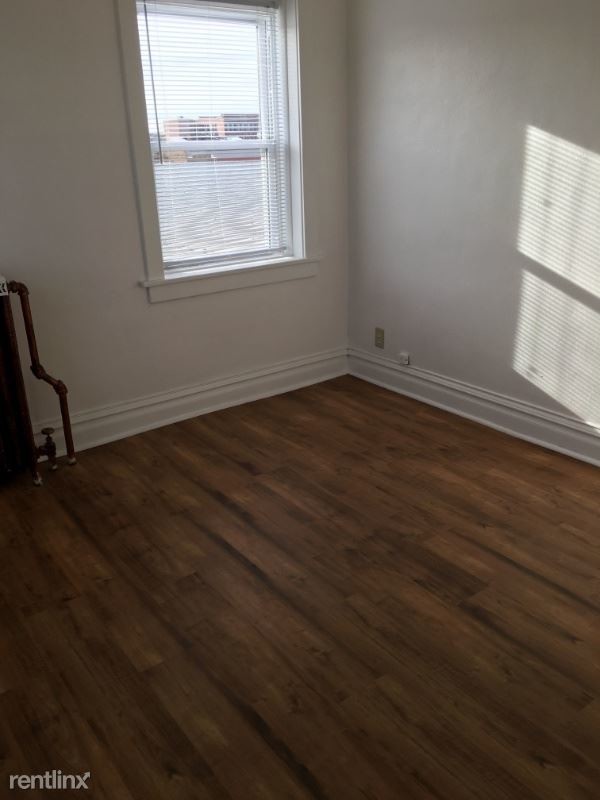Foto del edificio - 1020 Ogden Ave