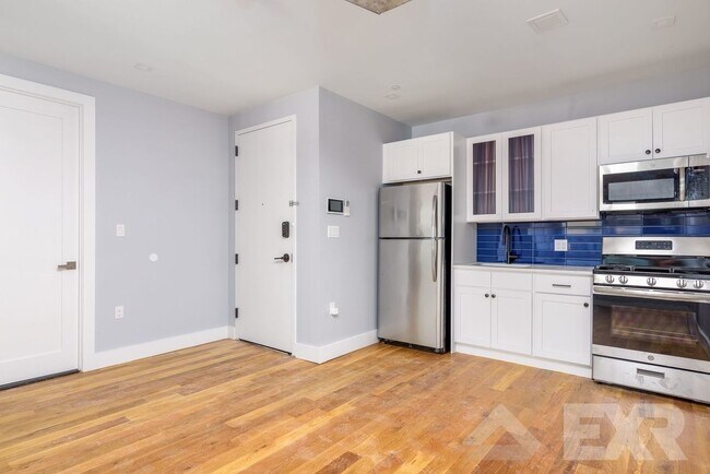 Foto del edificio - 244 Howard Ave