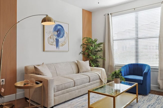 Foto del edificio - 5445 Town and Country Blvd