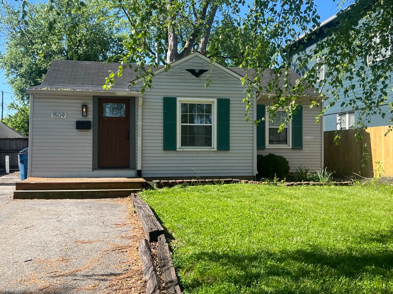 Primary Photo - 1509 Broad Ripple Ave