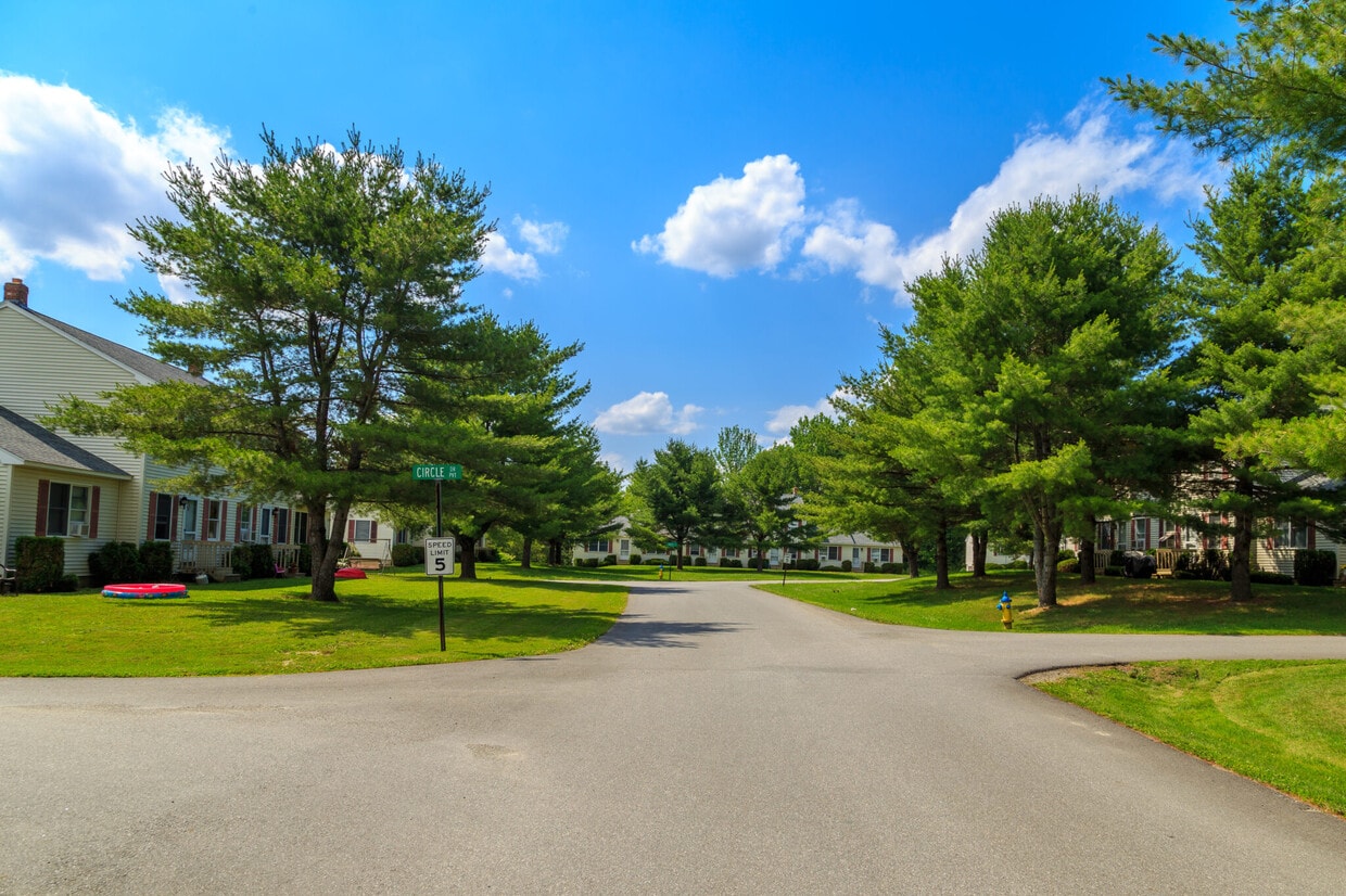 Foto principal - 18 River City Dr