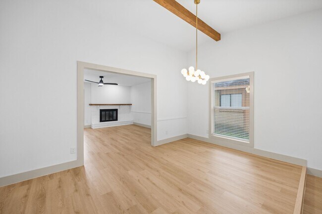 Building Photo - 2010 Quail Valley E Dr
