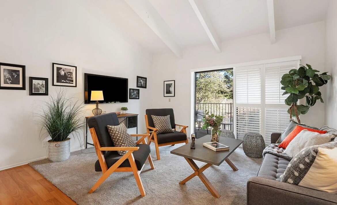 Primary Photo - This sweet 1-BD, 1-BA condo is in the Sant...