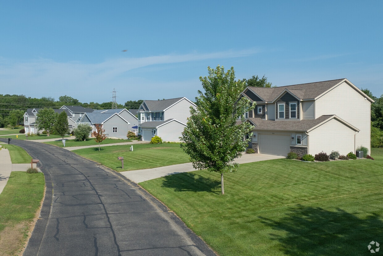 Building Photo - Sessions Pointe Villa