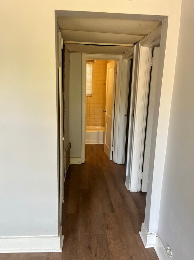 Hallway - 1504 Cleveland St