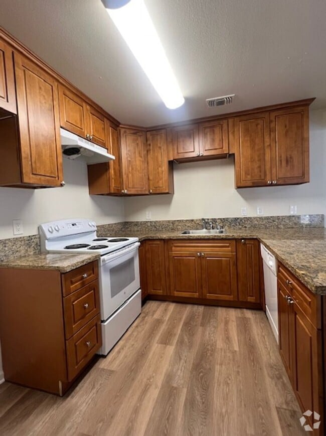 Building Photo - 6338 Sorrell Ct