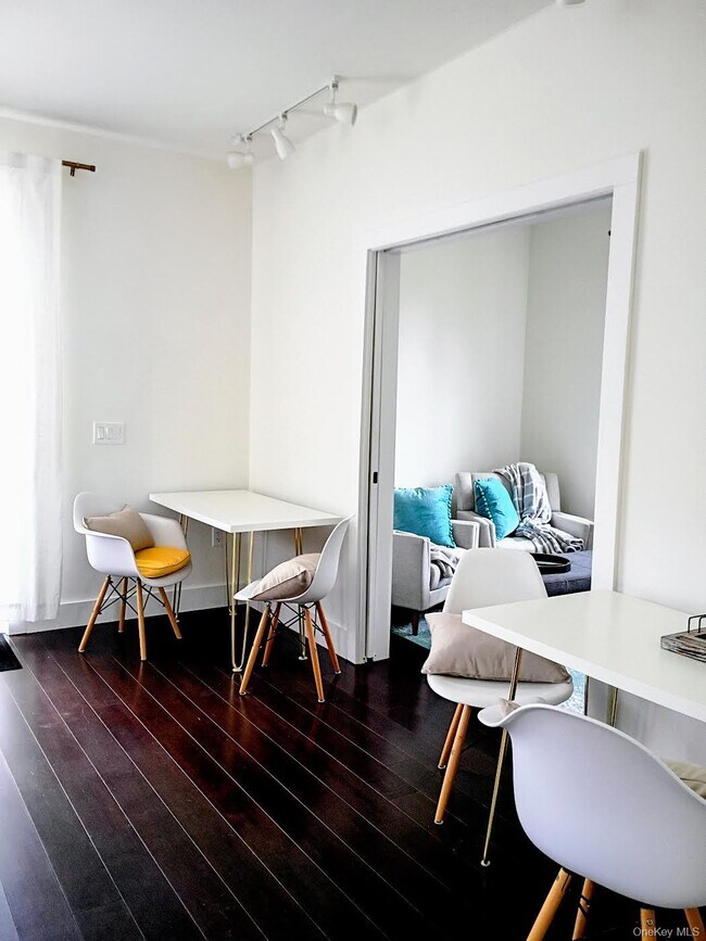 Foto del edificio - 13595 Soundview Ave