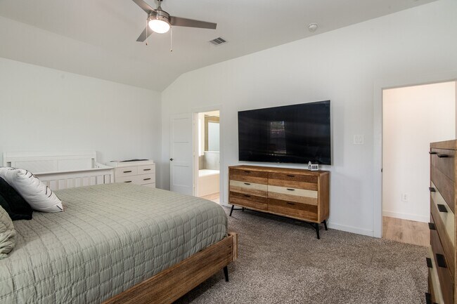 Foto del edificio - 13344 Bear Creek Ct