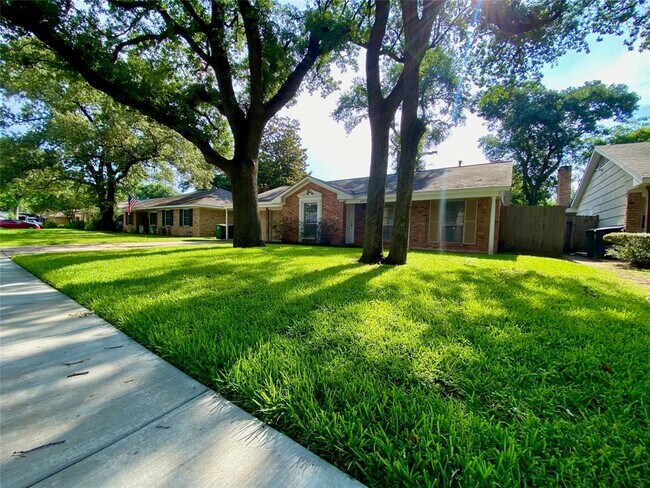 Building Photo - 1810 Mill Creek Dr