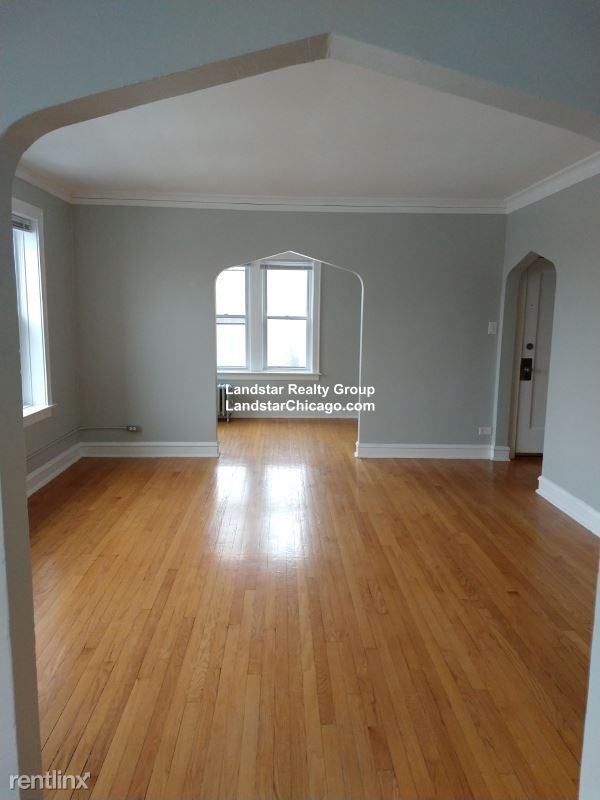 Primary Photo - 7556 N Claremont Ave