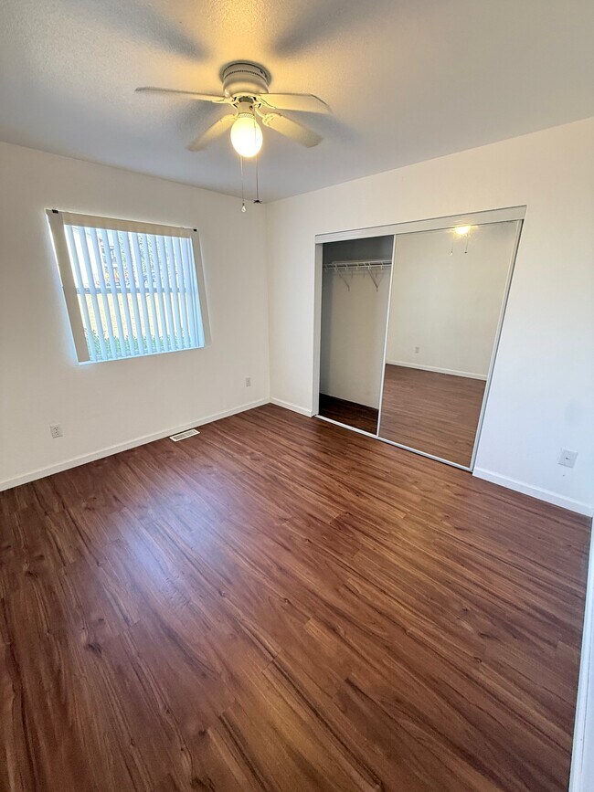Foto del edificio - 601 Twin Oaks