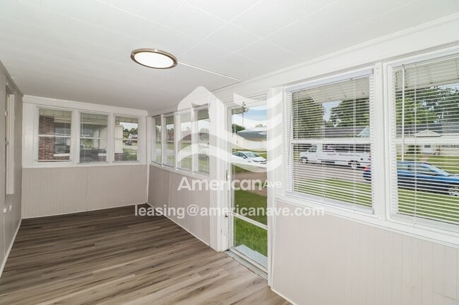 Building Photo - 521 Dale Ave