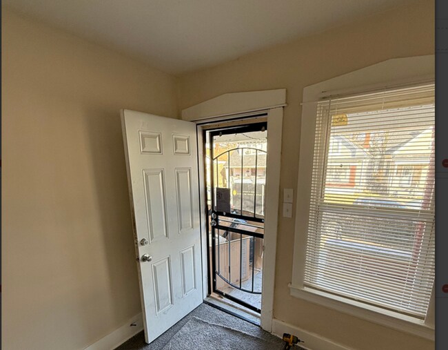 Building Photo - 2BR house with unfinished basement