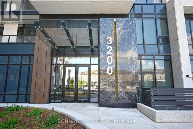 Building Photo - 3200-3200 William Coltson Ave