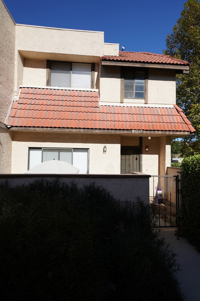 Foto del edificio - 27663 Ironside Dr