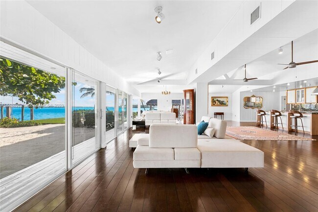 Building Photo - 7305 Belle Meade Island Dr