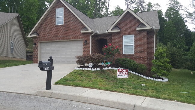 Building Photo - 10304 Iverson Lane