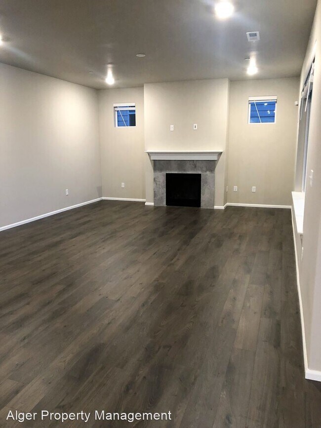 Building Photo - 5 br, 3 bath House - 1142 Baker Heights Loop