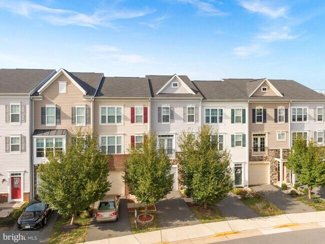 Foto del edificio - 207 Miles Hawk Terrace