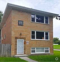 Building Photo - 1021 S 16th Ave