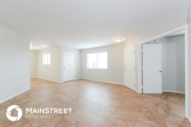 Building Photo - 1483 W Flannery Pl
