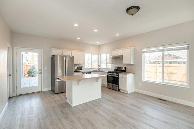 Foto del edificio - 20688 White Dove Ln