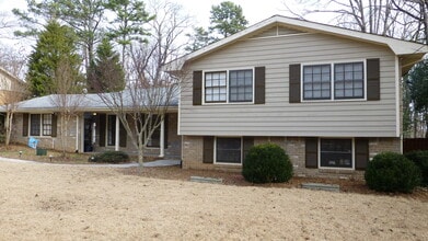 Building Photo - 5361 Saffron Dr