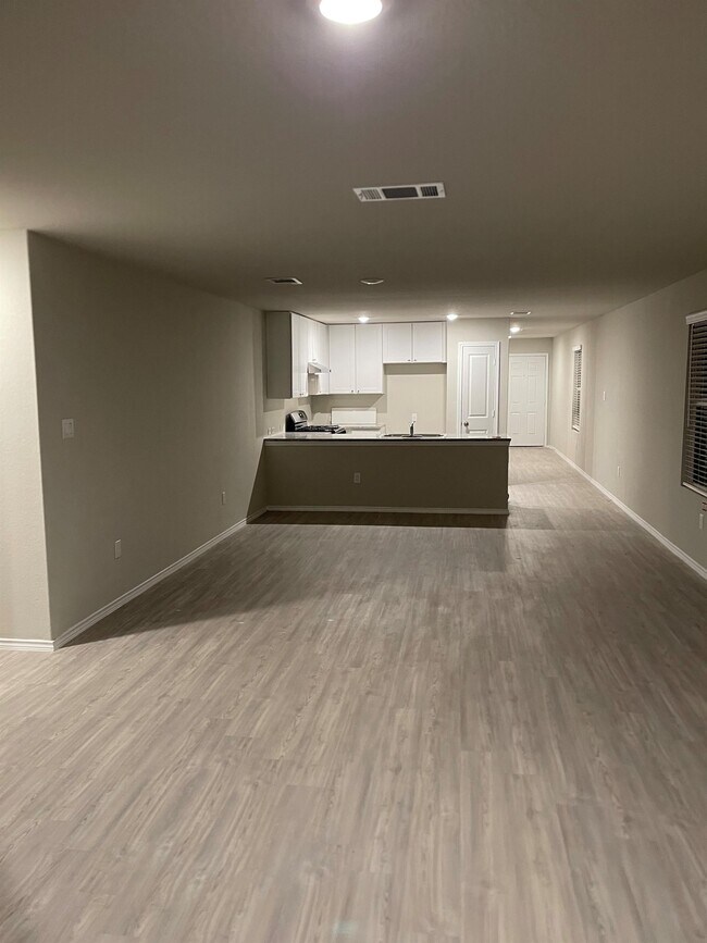 Building Photo - 6416 Pickaxe Way