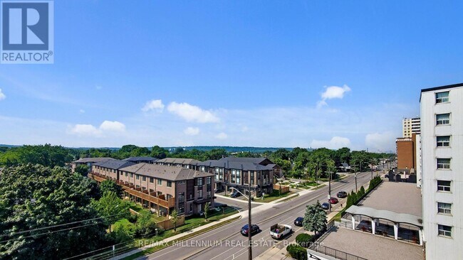 Photo du bâtiment - 221 Melvin Ave