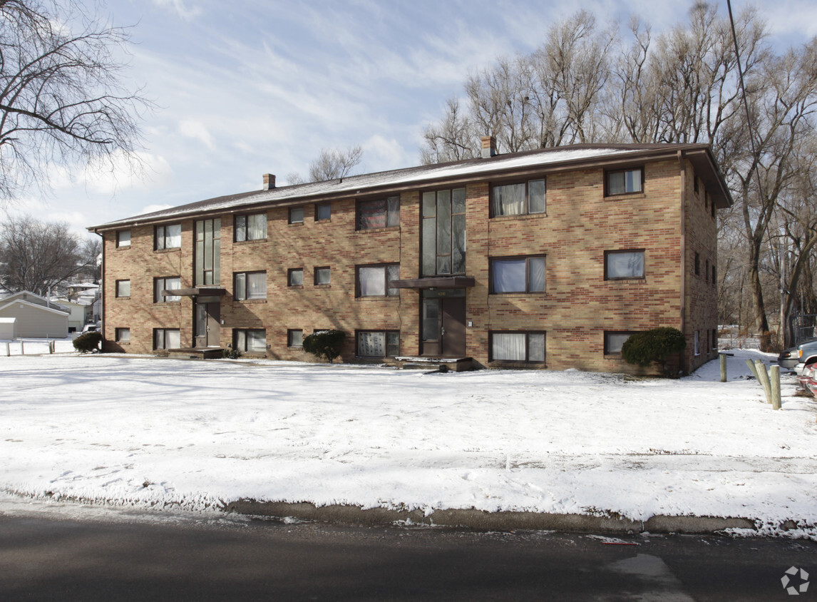 Primary Photo - 4314 N 65th St