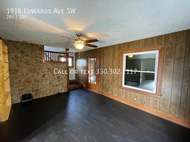 Building Photo - Two bedroom One bathroom home for rent