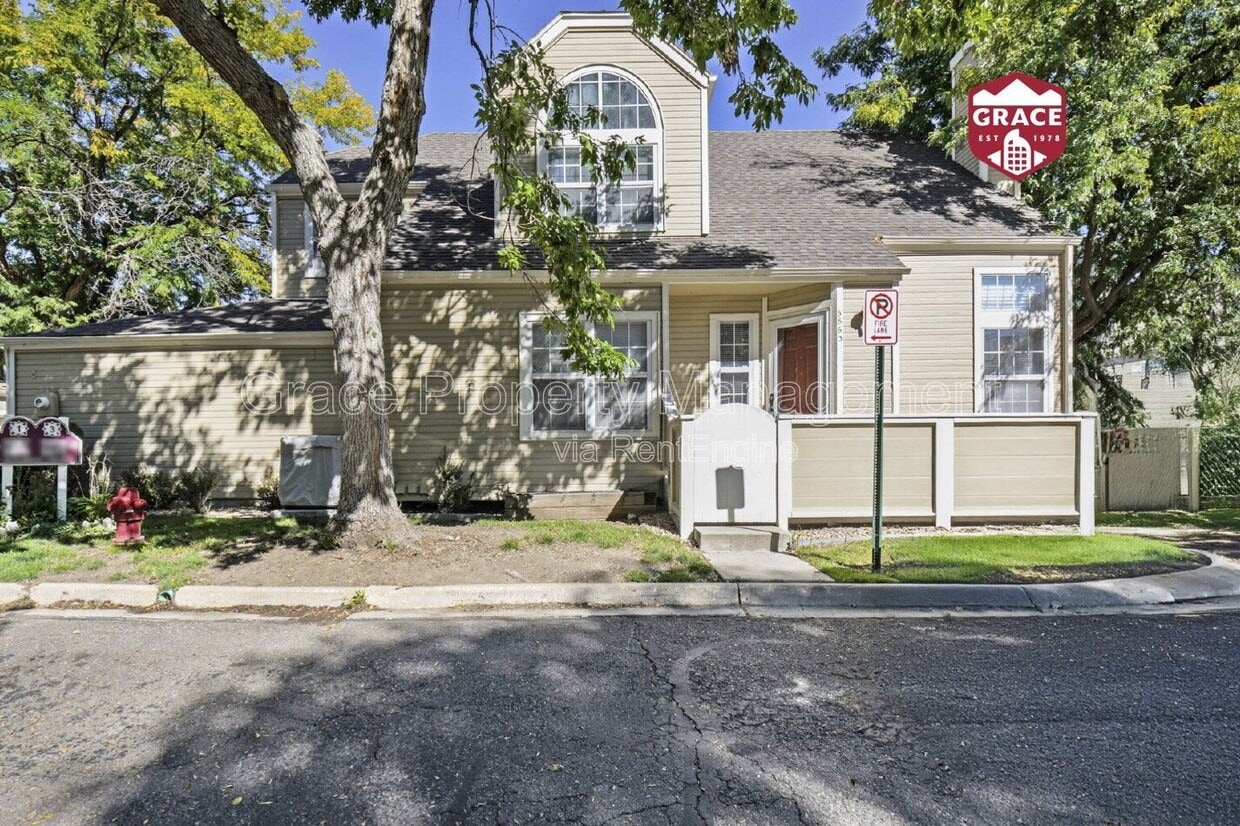 Foto principal - 5863 W Atlantic Pl