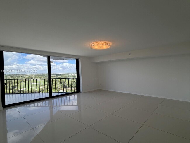 Foto del edificio - 5252 NW 85th Ave