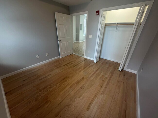 Building Photo - 1429 Tremont St