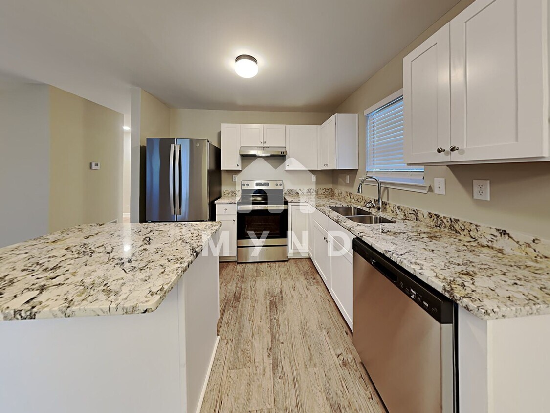 Primary Photo - 3385 Reynard Rd