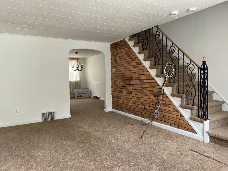Primary Photo - 1140 Glen Avon Rd