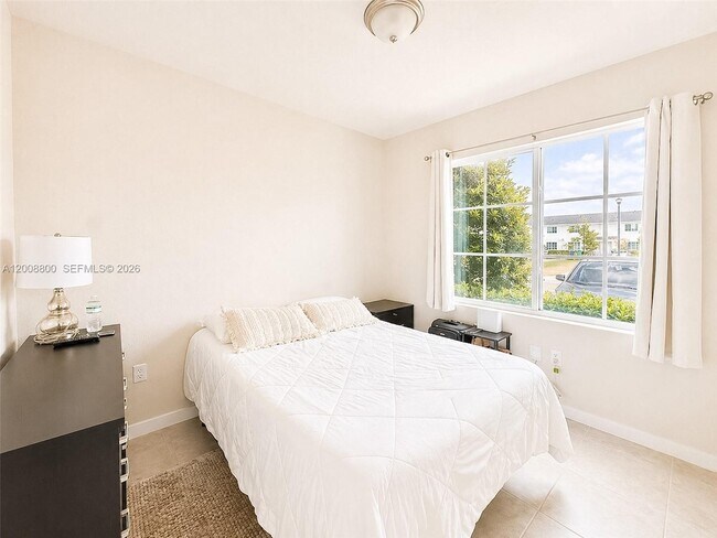 Foto del edificio - 1041 NW 5th St