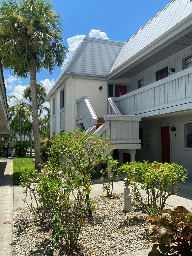 Building Photo - 3920 Orange Grove Blvd