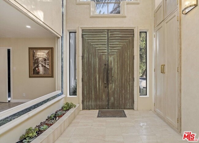 Foto del edificio - 9213 Warbler Way