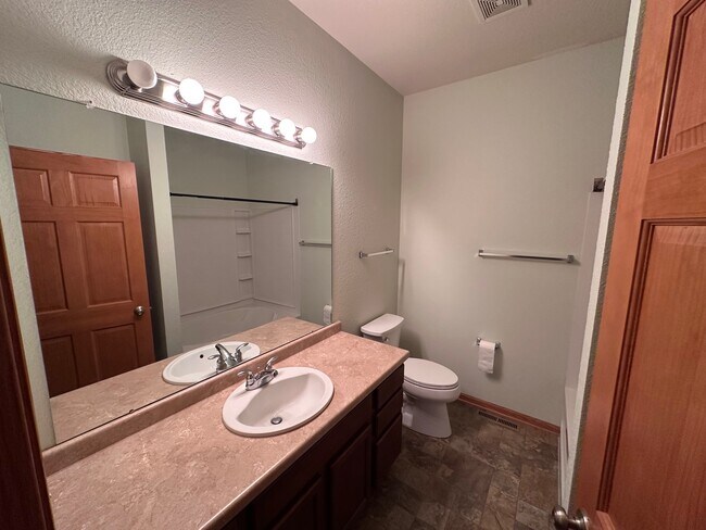 Foto del edificio - W1158 Meadowsweet Pass