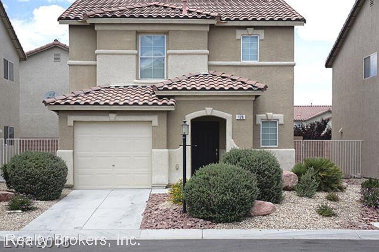 Foto principal - 3 br, 2.5 bath House - 126 Solidago Ave