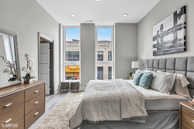 Foto del edificio - 2406 W Armitage Ave