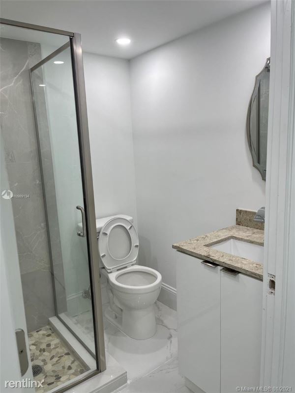 Foto del edificio - 10101 E Bay Harbor Dr