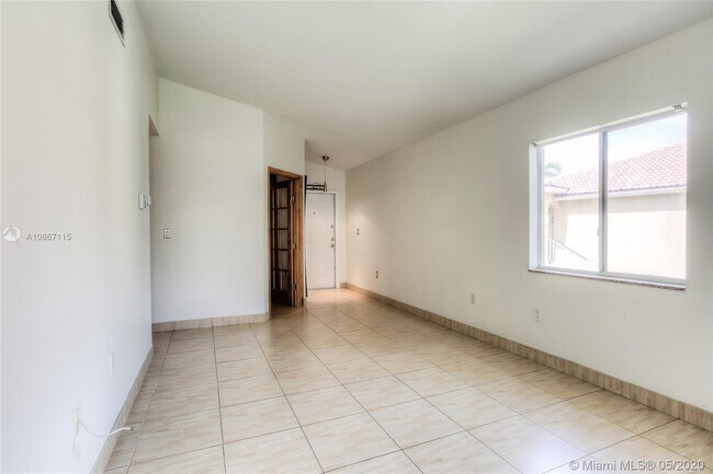 Building Photo - 6950 NW 174th Terrace