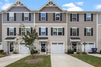 Building Photo - 118 Manilla Cir