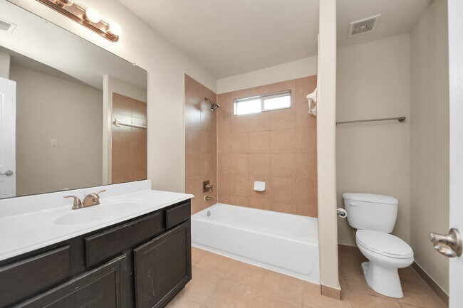 Foto del edificio - 24503 Hikers Bend Dr