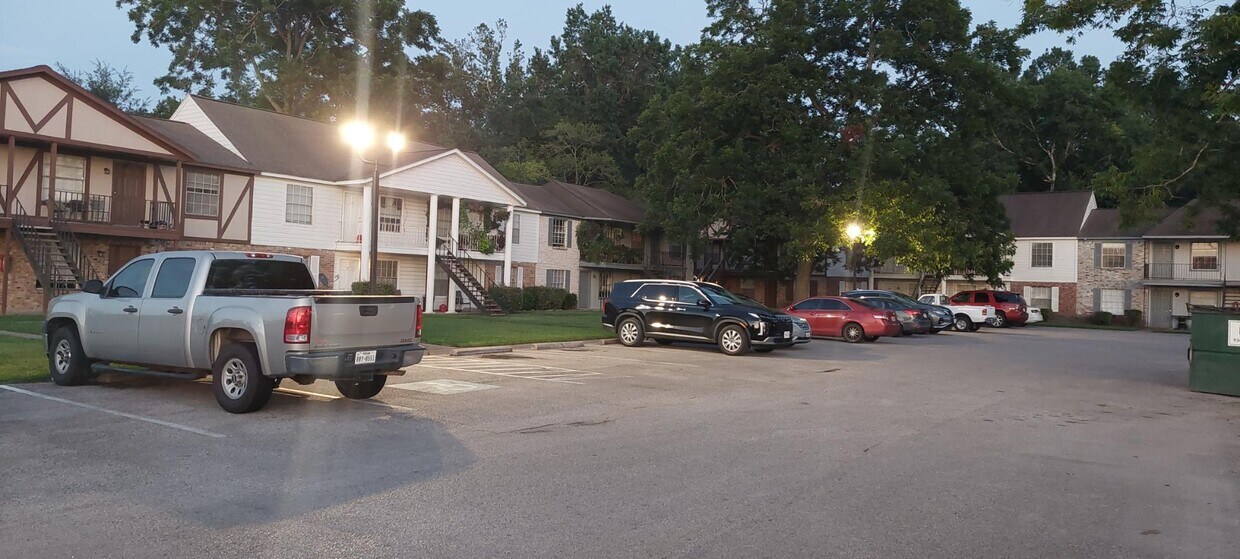 Foto del edificio - Dayton Villa Apt